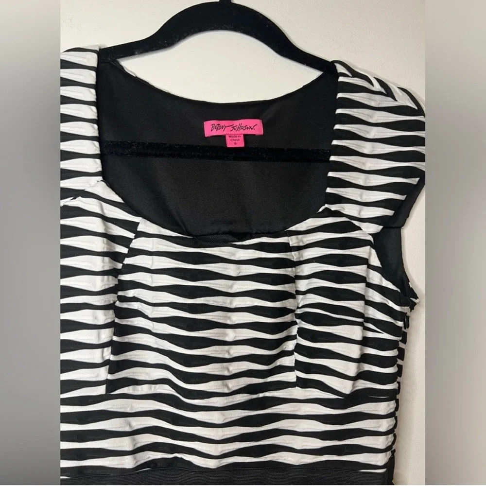Betsey Johnson - Black and White Fit and Flare Dress - Size 8 - Picture 3 of 8